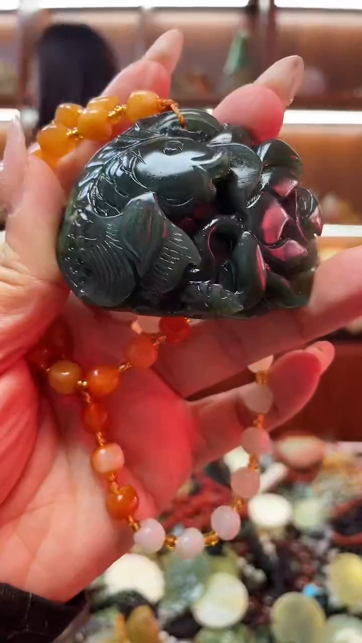 未镶嵌蛇纹石玉摆件     