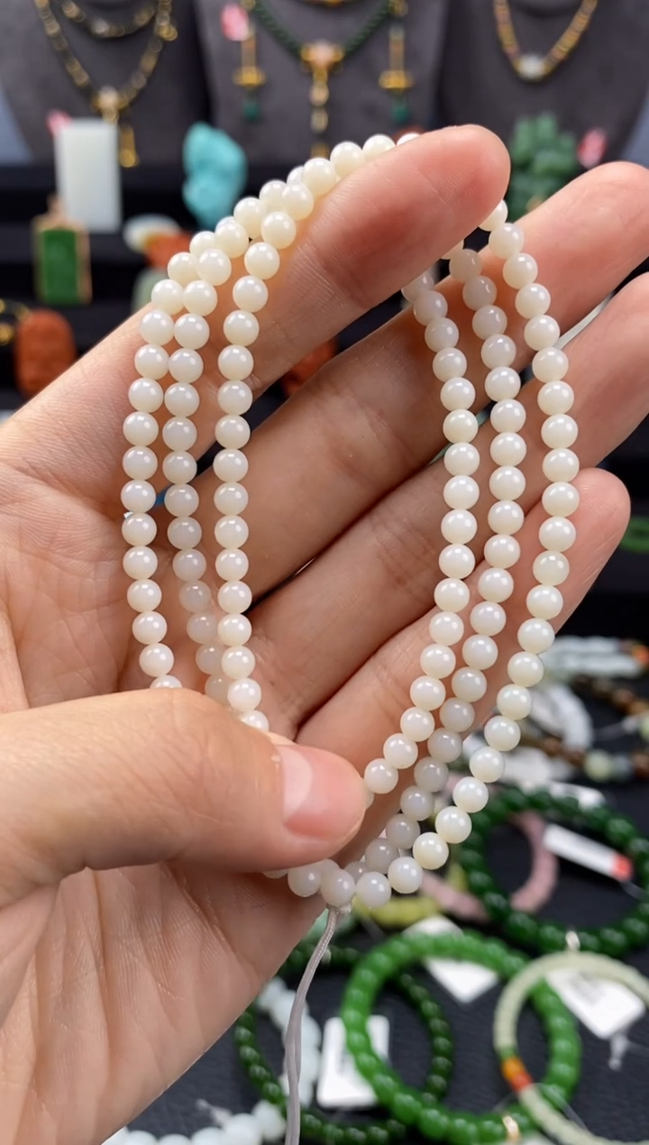 【闪购商品】和田玉1未镶嵌4mm米达圆珠手串