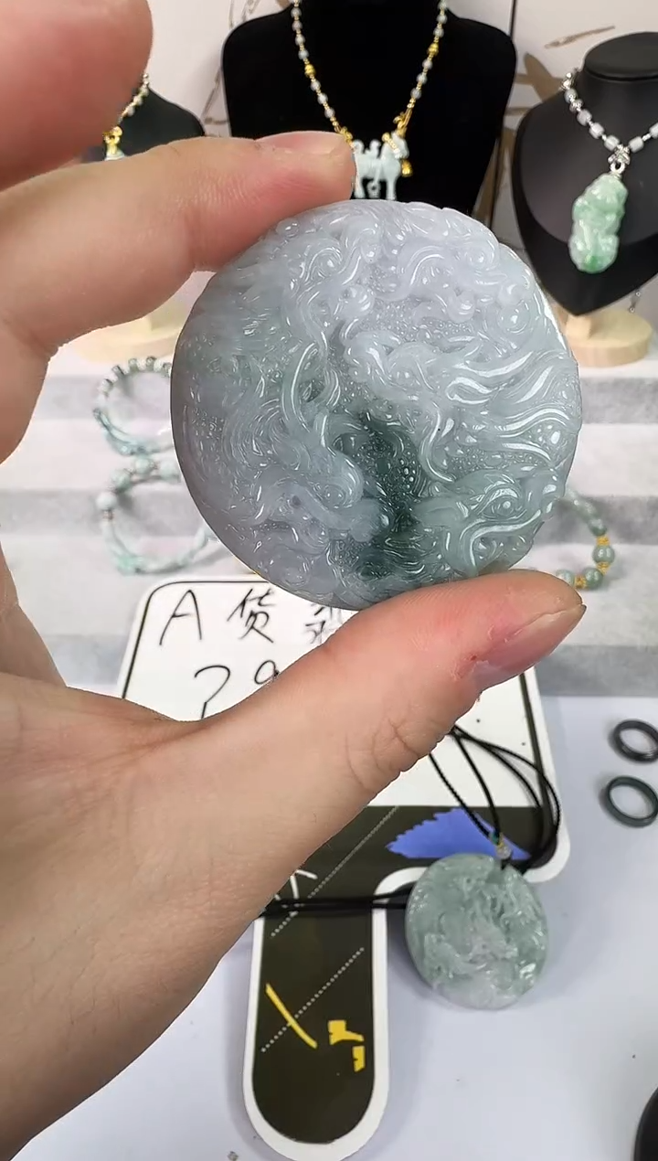 吊坠(不含链)未镶嵌翡翠翡翠吊坠