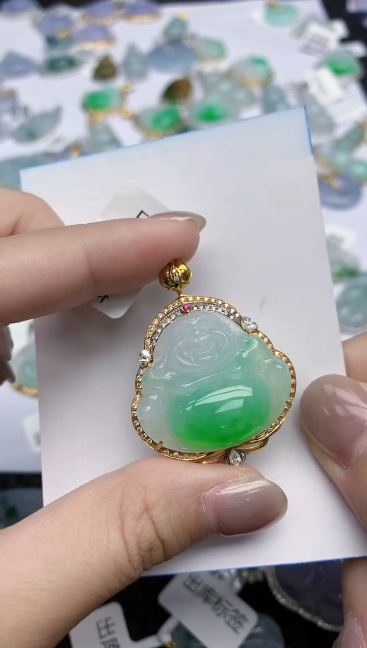 【闪购商品】翡翠颈饰18K金镶嵌天然翡翠A货