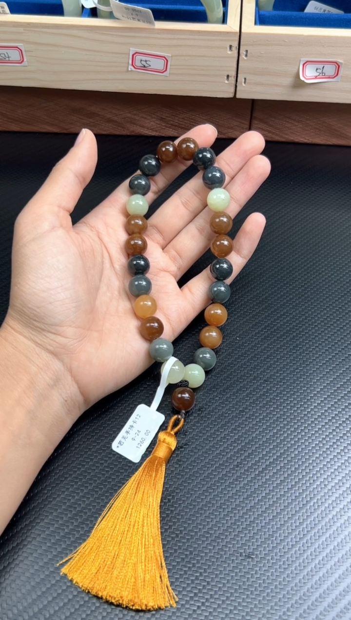 未镶嵌手串和田玉若羌微色差手持卡12Q
