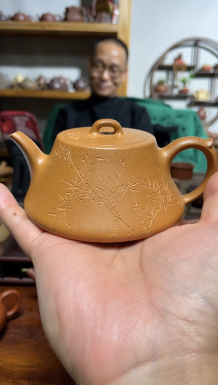 【闪购商品】紫砂茶壶黄金段高石瓢180CC