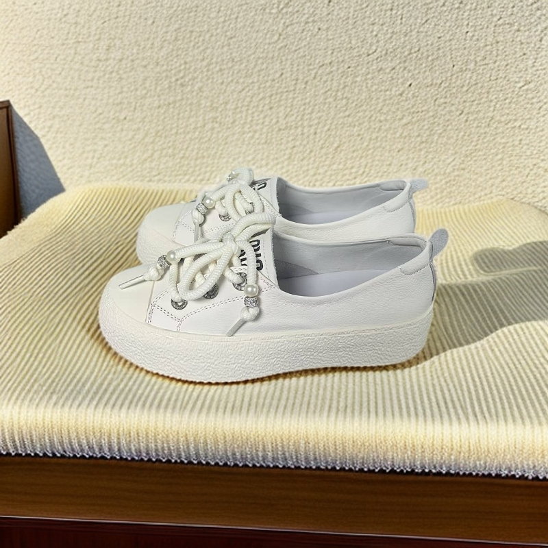 女休闲平底休闲跑鞋女款时尚户外女低帮经典潮流