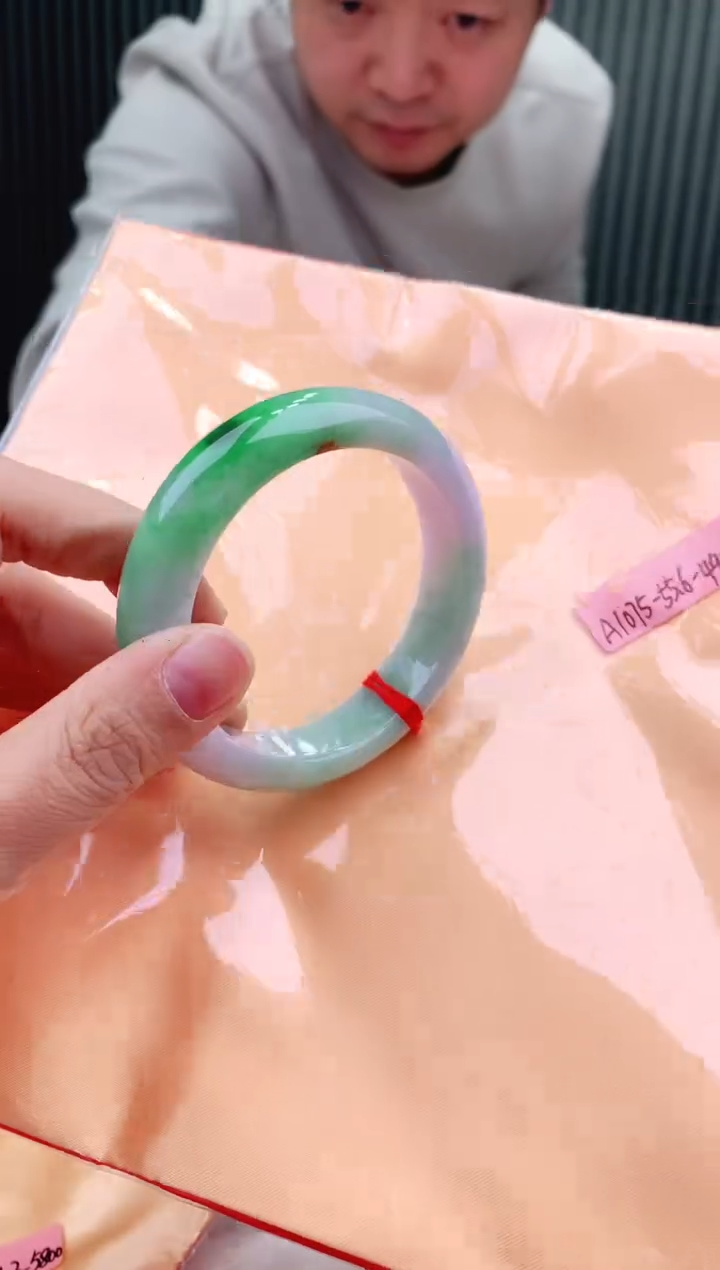 未镶嵌手镯翡翠55+