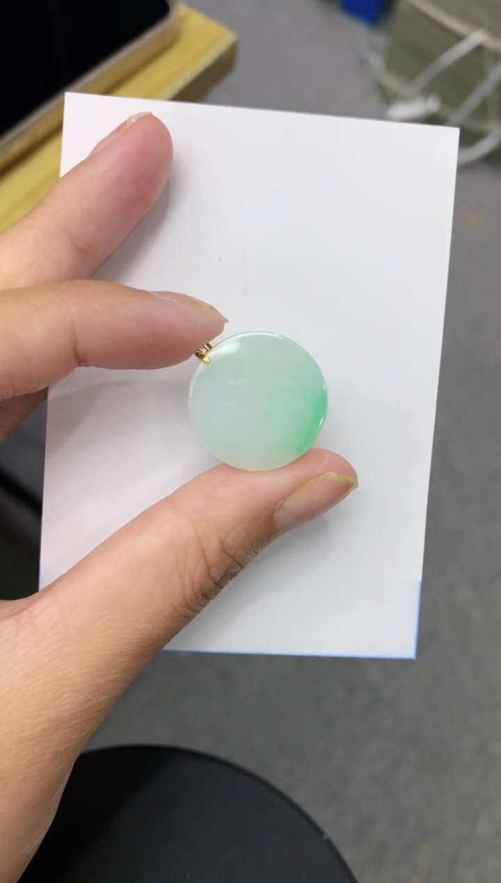 【闪购商品】翡翠颈饰18K金镶嵌111111111111