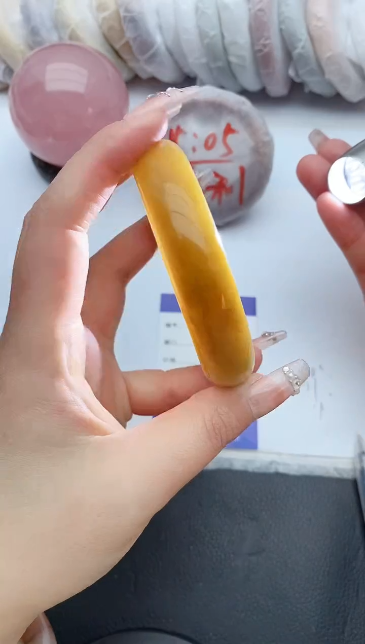 【闪购商品】石英质玉手镯未镶嵌A96+60/61