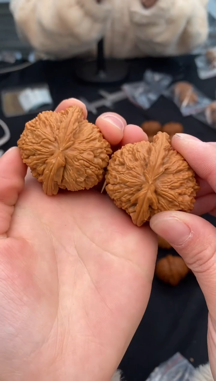 【闪购商品】文玩核桃把件白狮子42-u932