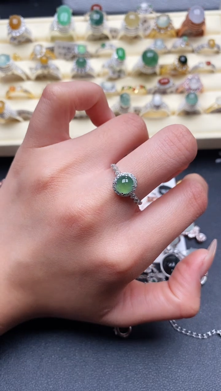 【闪购商品】翡翠戒指银S925镶嵌888888+3