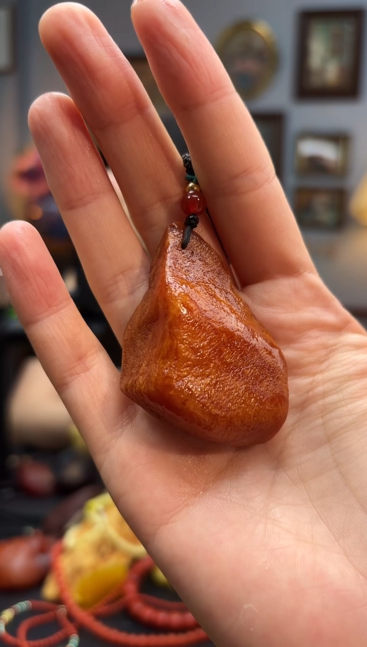 琥珀颈饰未镶嵌吊坠