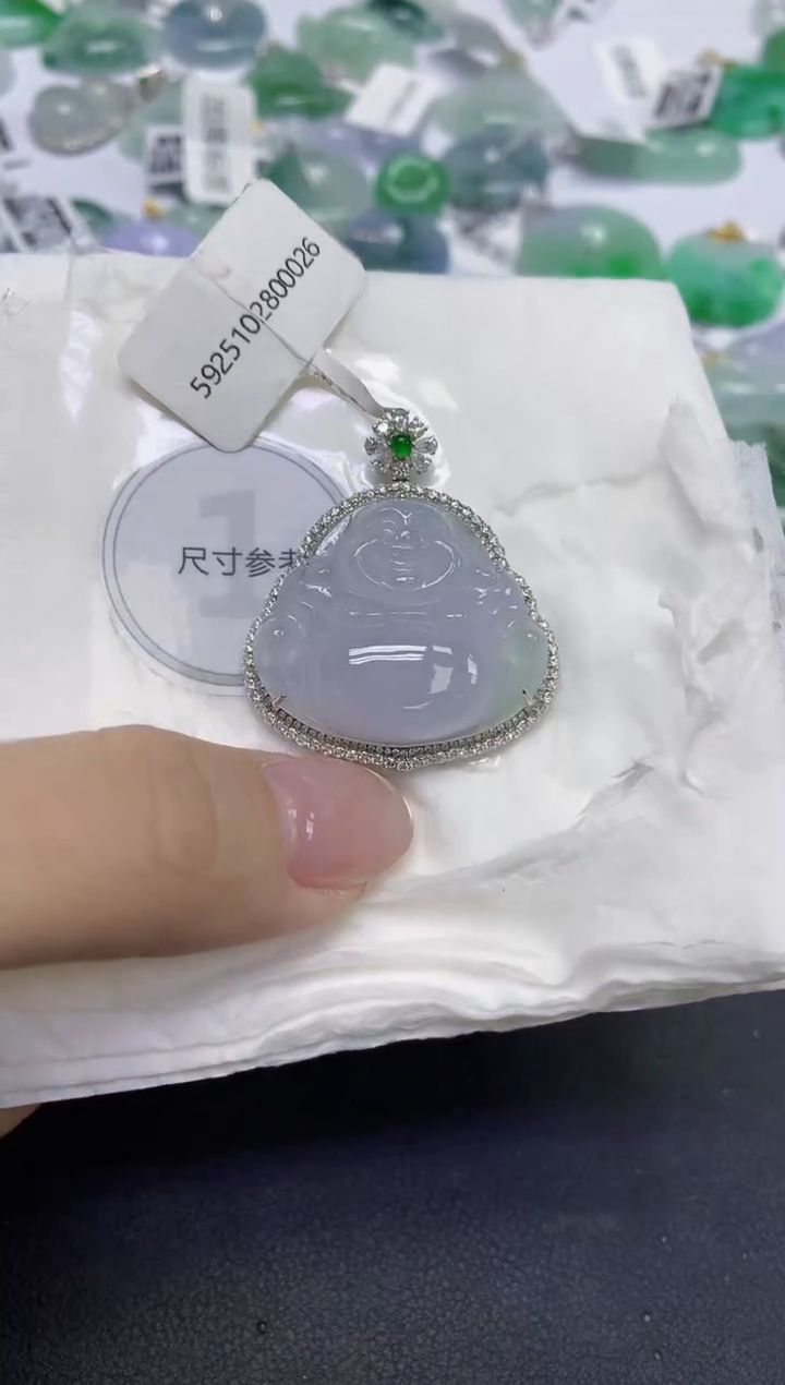 颈饰18K金镶嵌翡翠天然缅甸翡翠A货多样性发一件