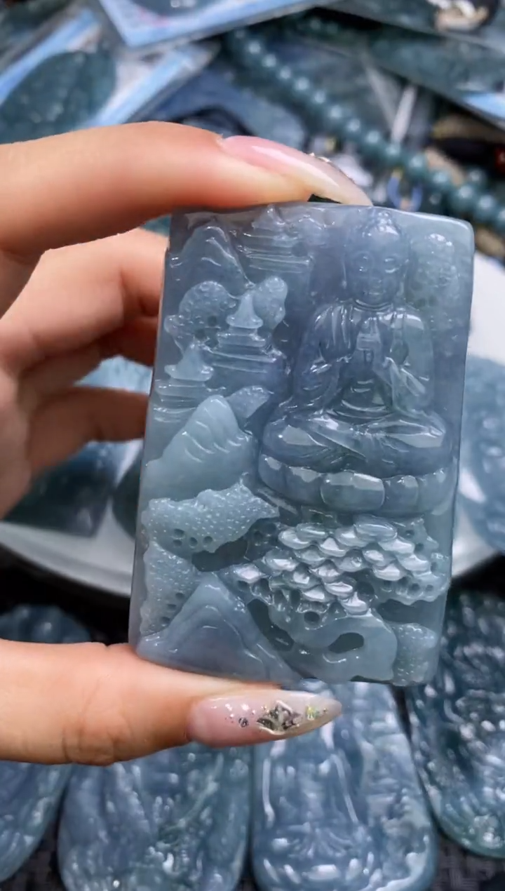 【闪购商品】翡翠颈饰未镶嵌          