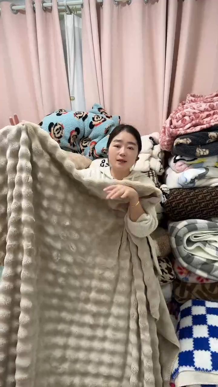 聚酯纤维1.8-2-香槟色-泡泡