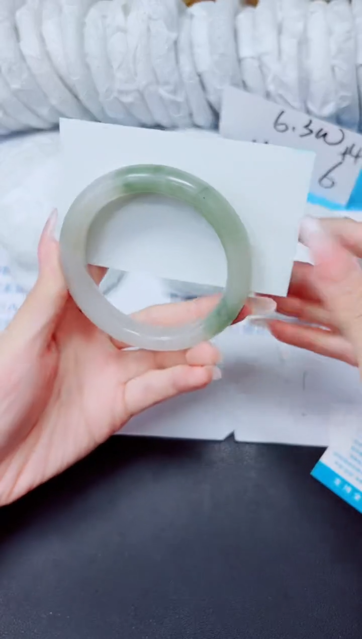 石英质玉手镯未镶嵌377/56