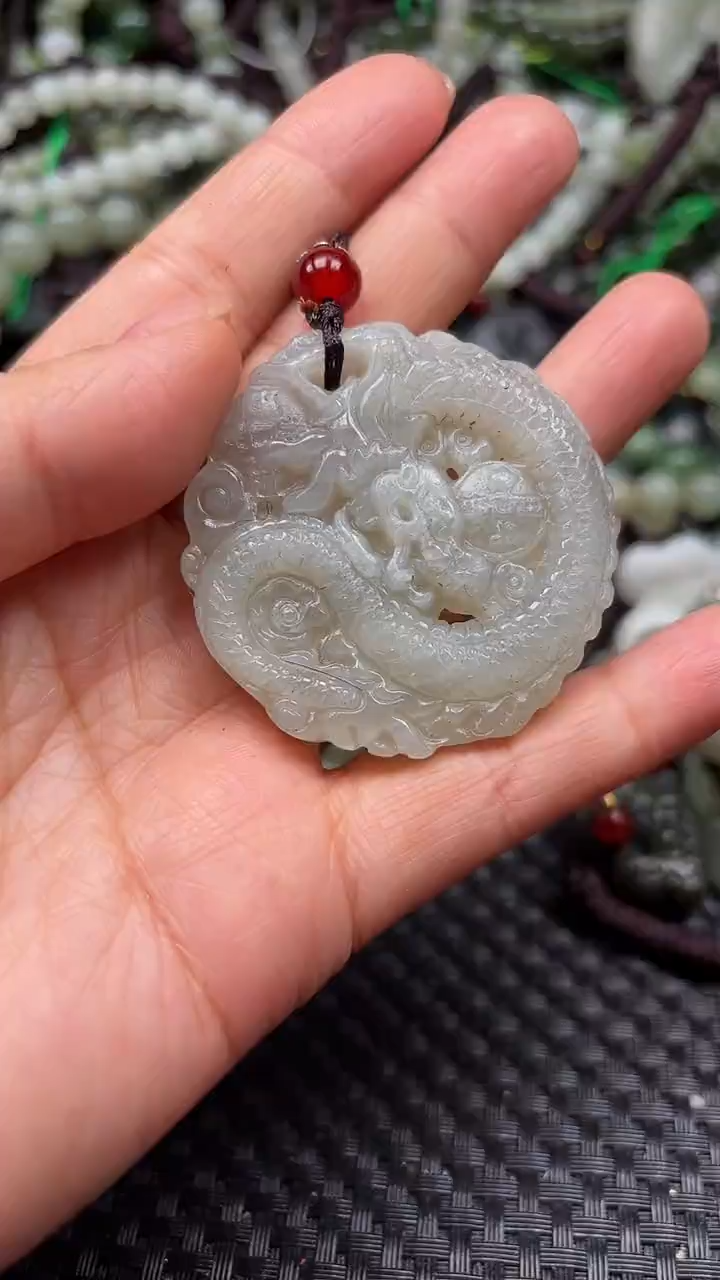 【闪购商品】和田玉颈饰未镶嵌.