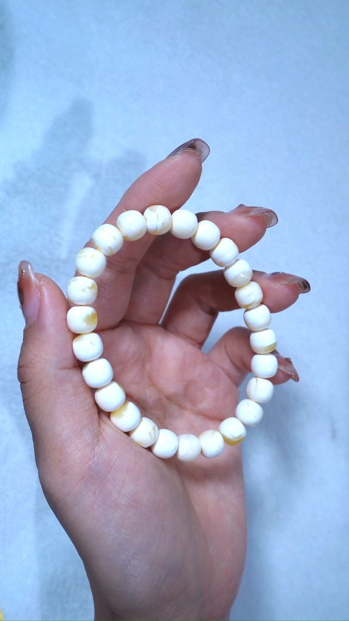 【闪购商品】蜜蜡手链未镶嵌典藏级8.5mm漆瓷白满蜡溶洞妖孽