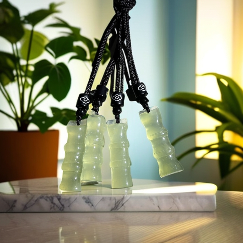 蛇纹石玉发一个吊坠