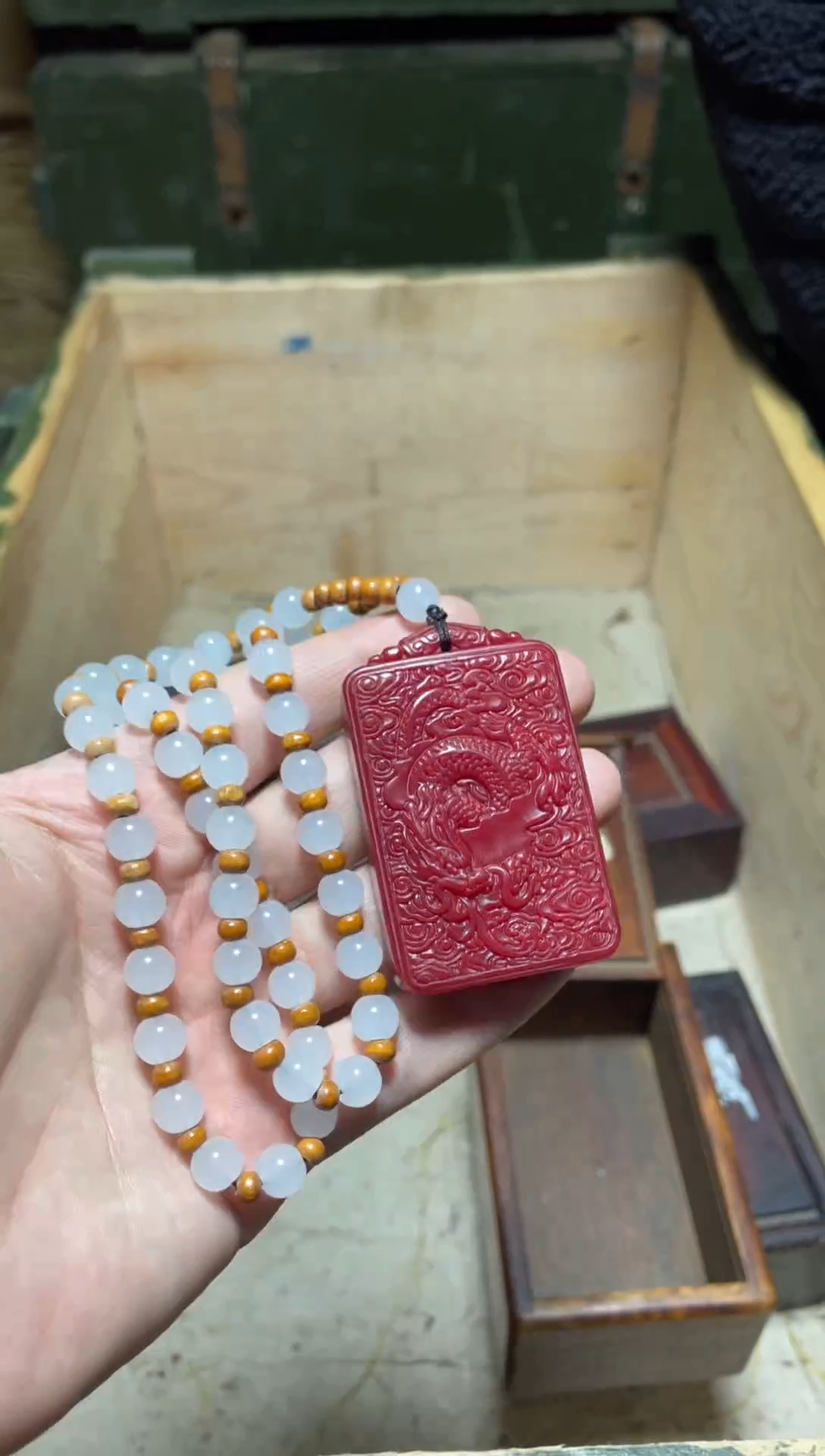 【闪购商品】红双面工龙牌1件带链子