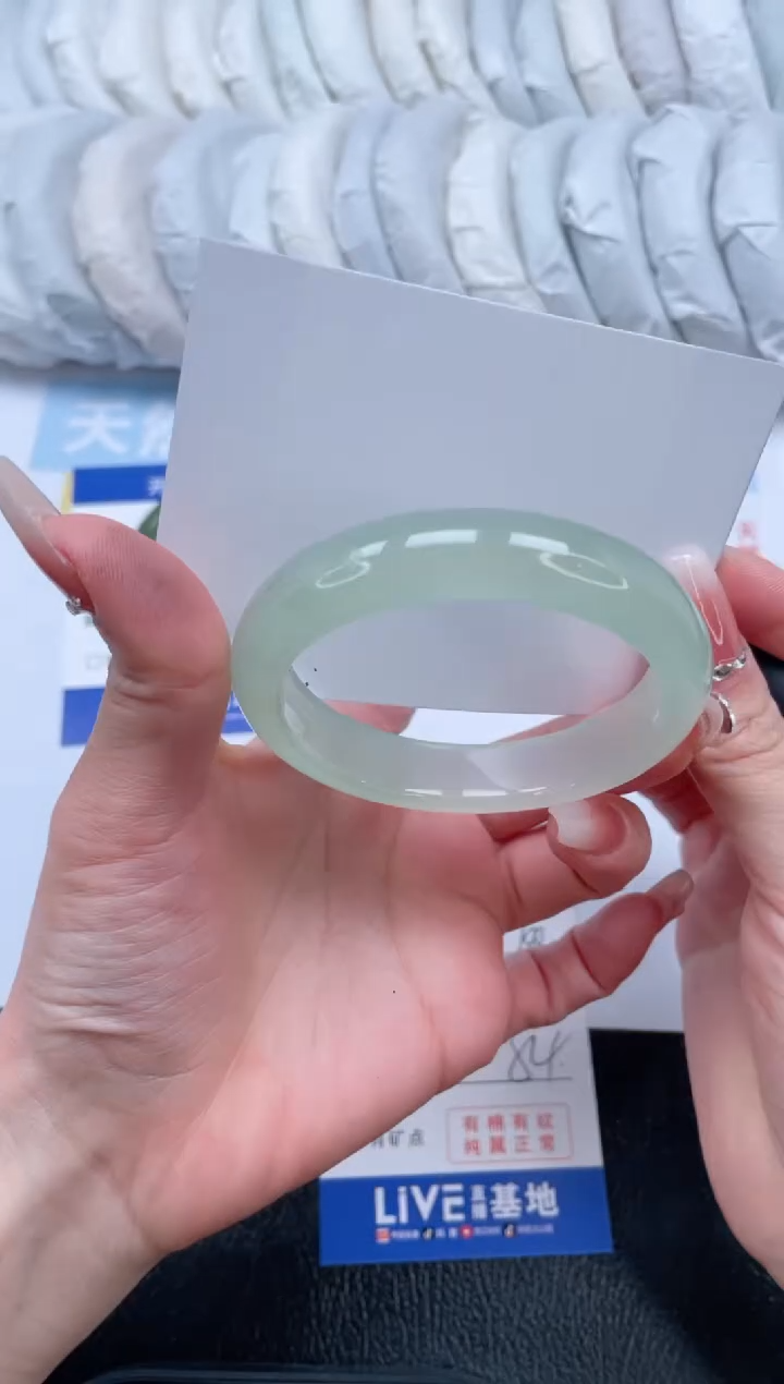 【闪购商品】石英质玉手镯未镶嵌T88-54