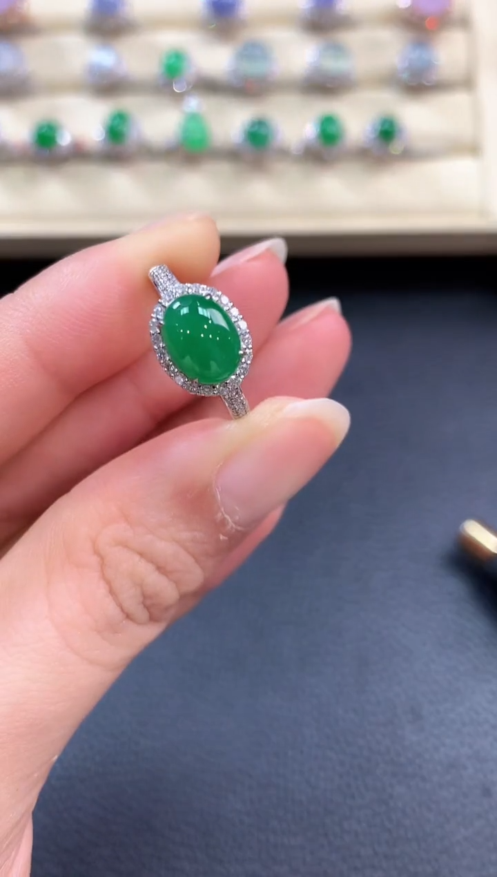 【闪购商品】翡翠戒指18K金镶嵌b87       