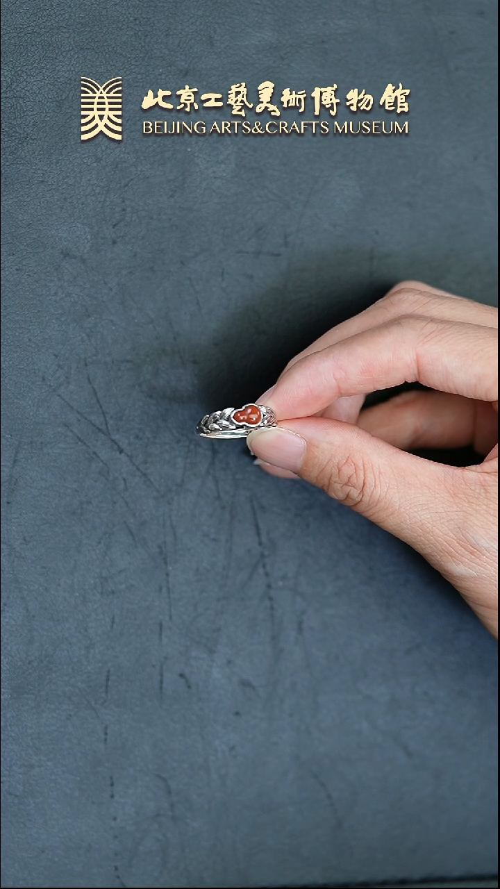 【闪购商品】南红玛瑙银S925镶嵌戒指B0314GMD518（多样性发货）戒指