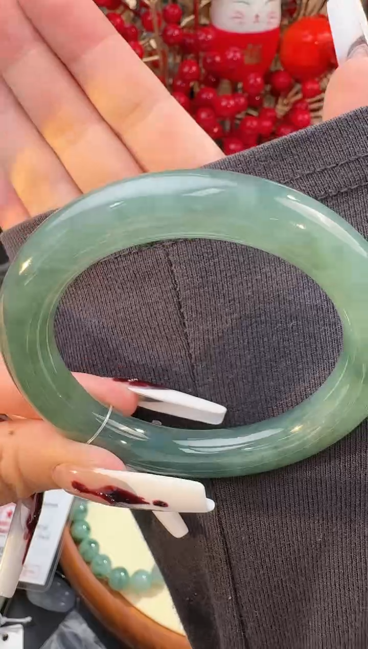 【闪购商品】翡翠手镯未镶嵌手镯