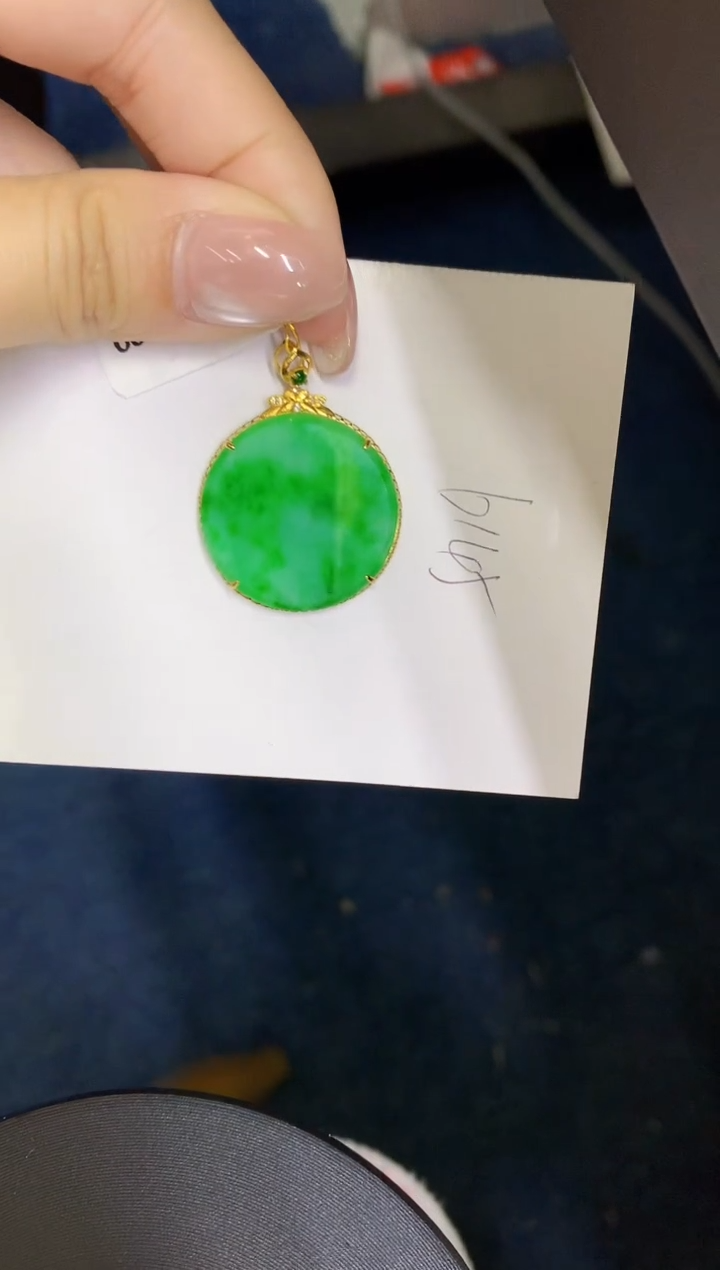 【闪购商品】翡翠颈饰18K金镶嵌00000000000