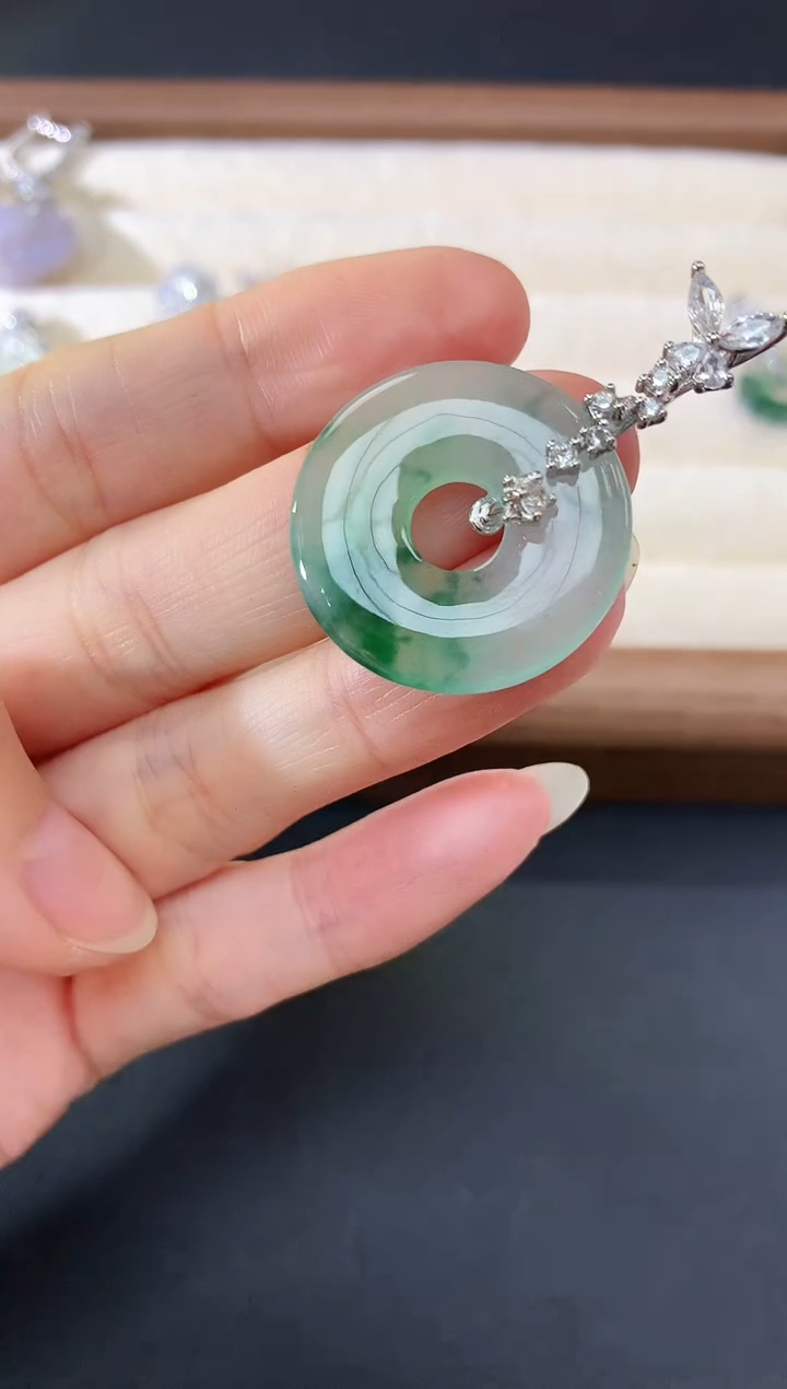 吊坠(不含链)未镶嵌翡翠186买断场不退不换|2980