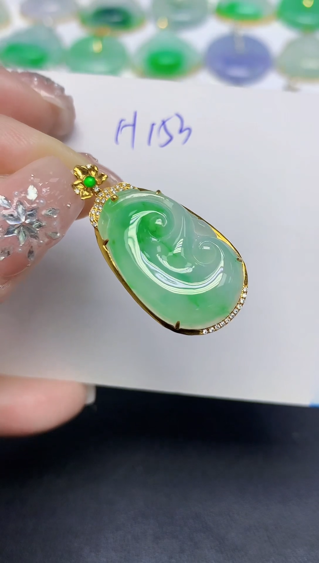 颈饰18K金镶嵌翡翠天然缅甸翡翠A货翡翠百元以上9元证书费自理