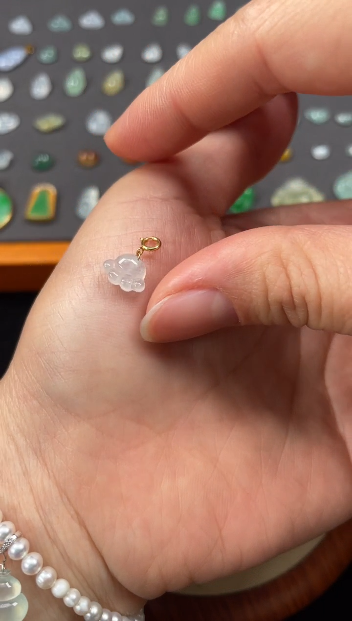 吊坠(不含链)18K金镶嵌翡翠一个JK313