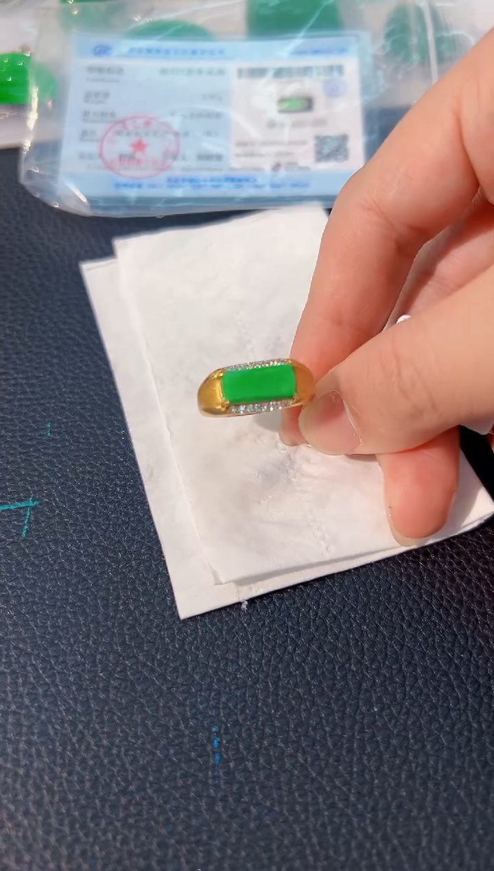 颈饰未镶嵌翡翠 缅料A货/支持复检/一件