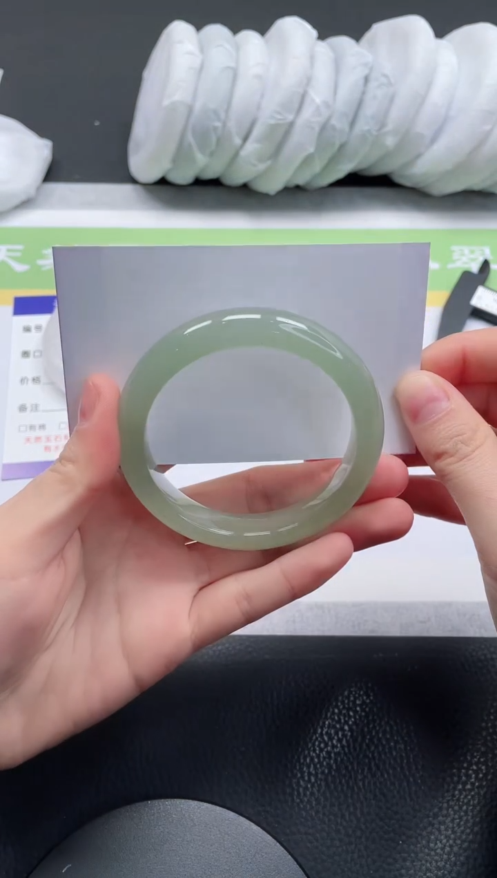 【闪购商品】石英质玉手镯未镶嵌A173-56+