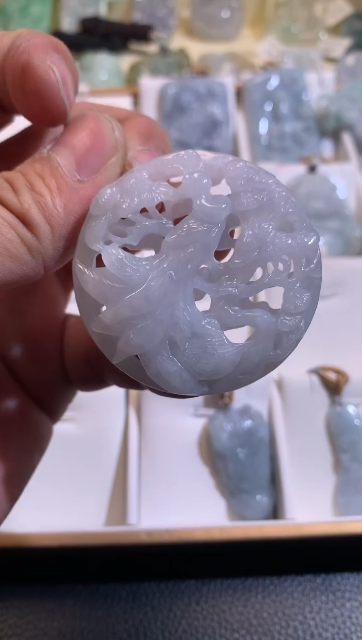 【闪购商品】翡翠颈饰未镶嵌02/24/391