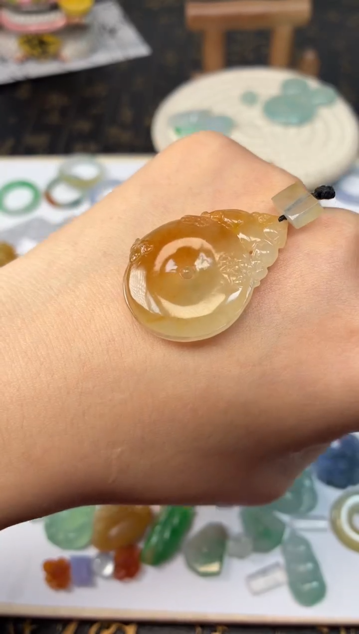 未镶嵌定制翡翠冰黄仿古扣