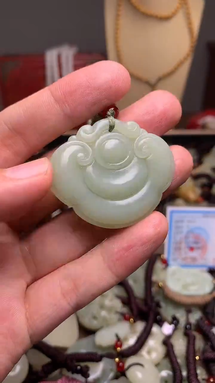 颈饰未镶嵌和田玉新疆料青海料清水和田玉吊坠