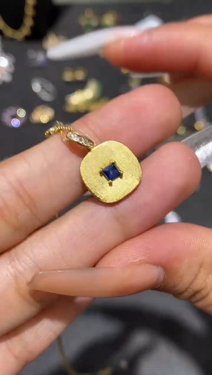 颈饰蓝宝石银S925镀金镶嵌吊坠