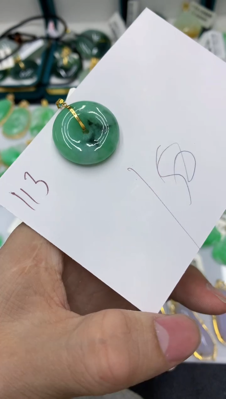 【闪购商品】翡翠颈饰18K金镶嵌号链接