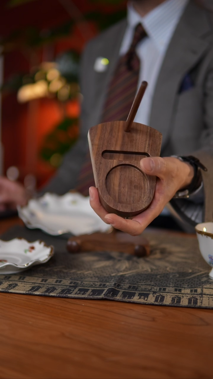 当代胡桃木 杯碟架