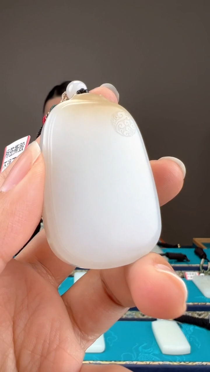 【闪购商品】和田玉颈饰未镶嵌1