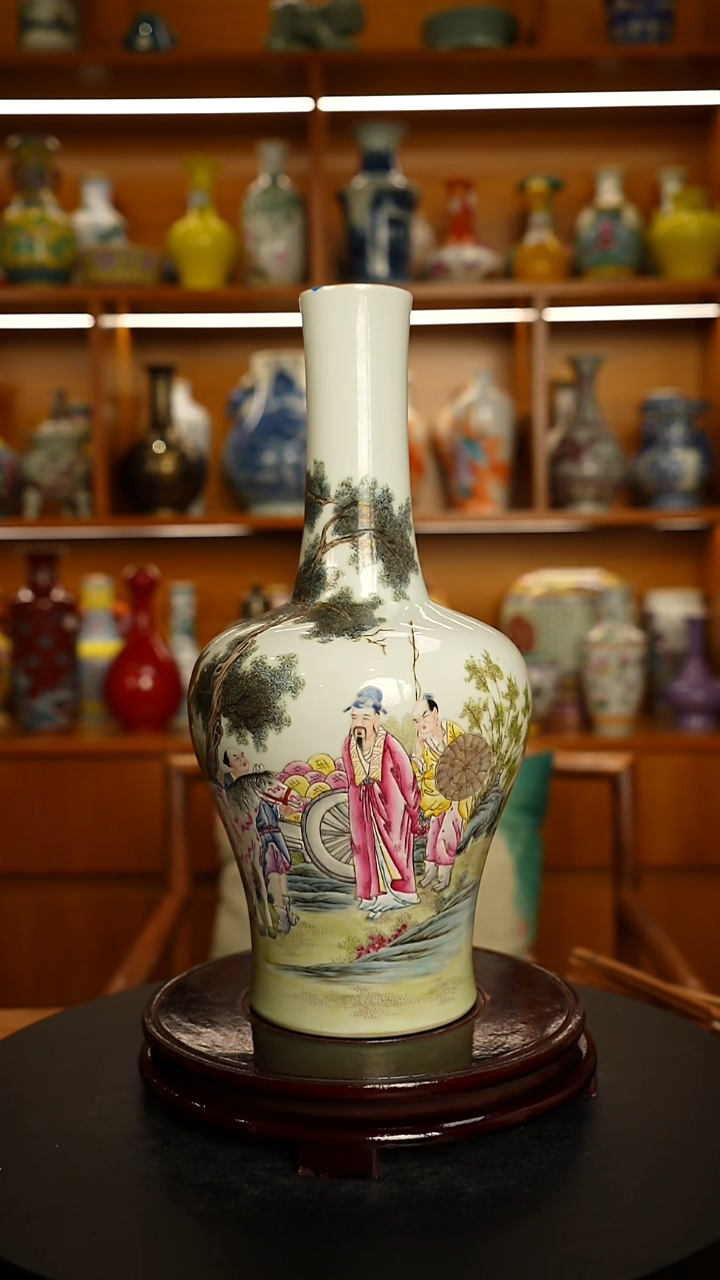 无瓷粉彩千里马伯乐摇铃尊一只