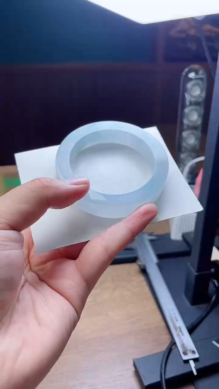 未镶嵌手镯定制翡翠张*红定制