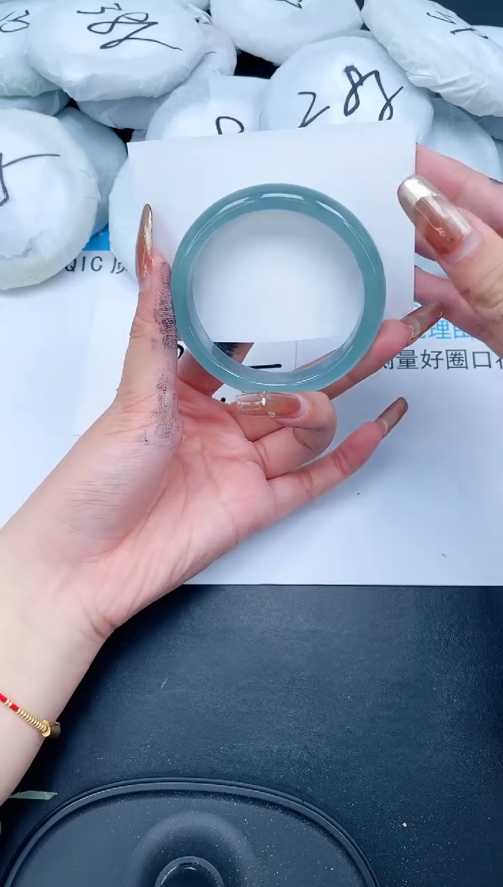 【闪购商品】石英质玉手镯未镶嵌322-58