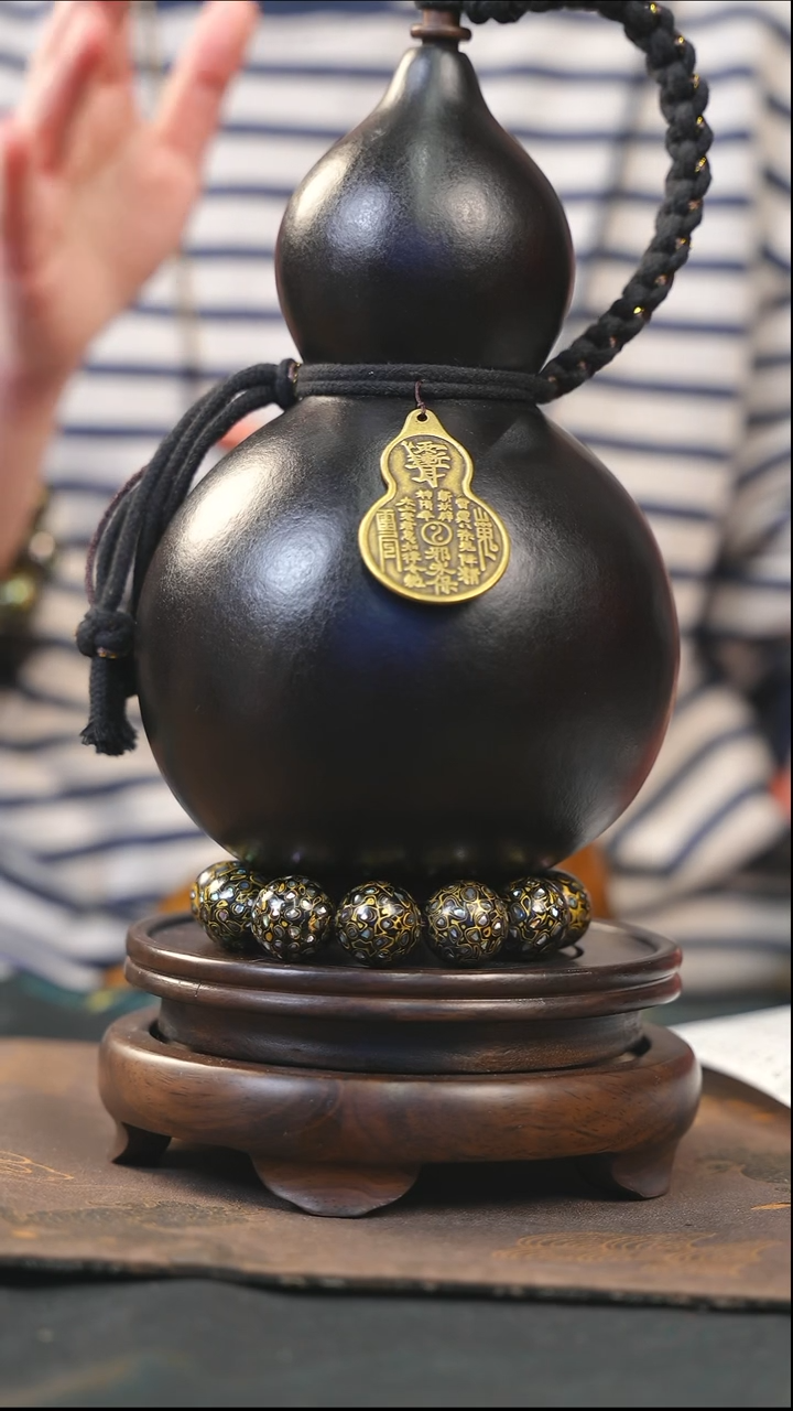 【闪购商品】YJ178大漆酒葫芦不包手串及旋转底座