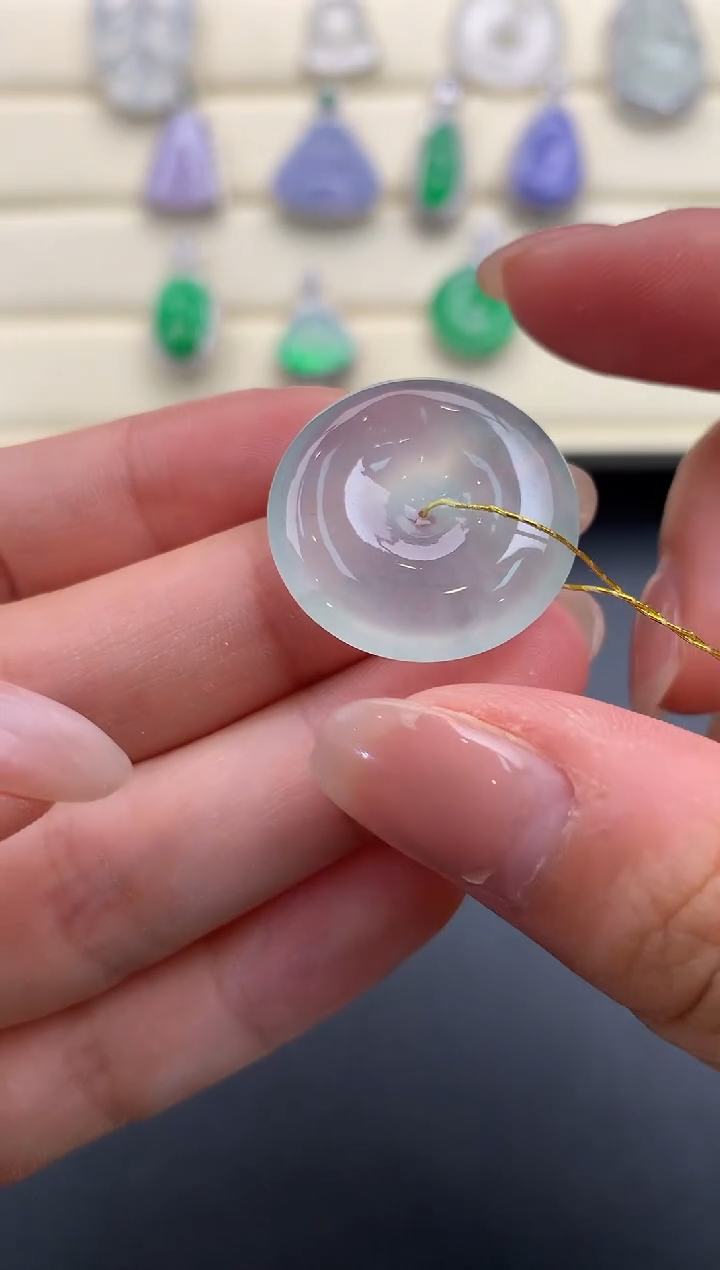 【闪购商品】翡翠颈饰未镶嵌Q95      