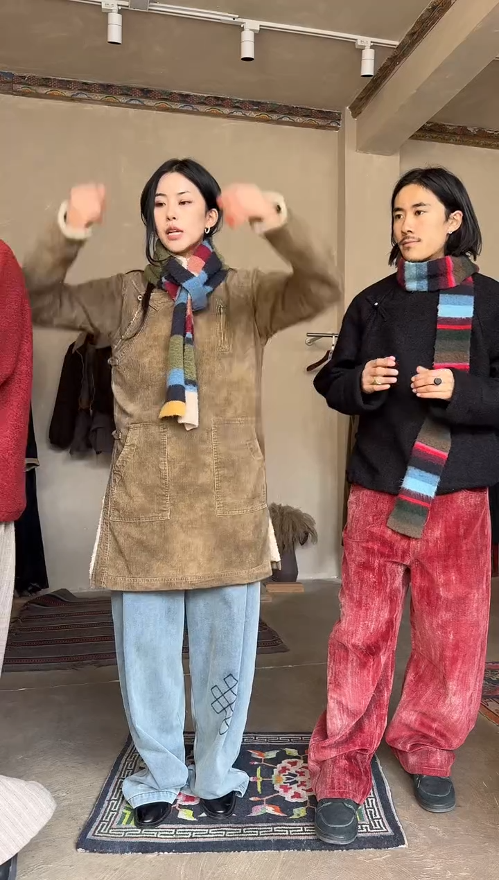 KWC26FW灯芯绒外套S