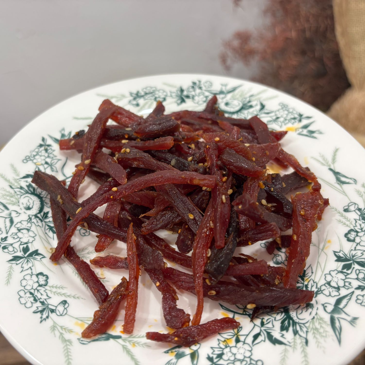 覃老武香辣牛巴细条