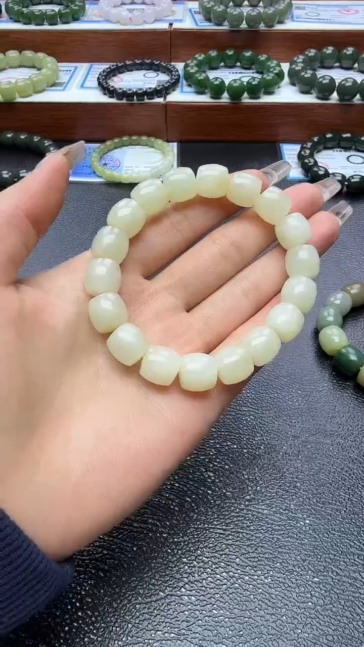 未镶嵌手串和田玉且末暖白卡12直切手串