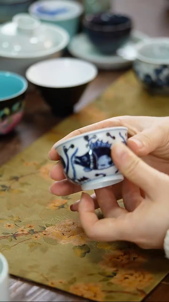 瓷景德镇陶瓷茶器鱼藻图炉式杯