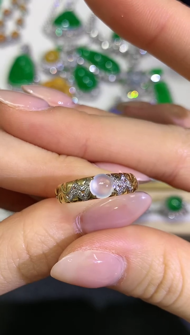 【闪购商品】翡翠颈饰18K金镶嵌团购50