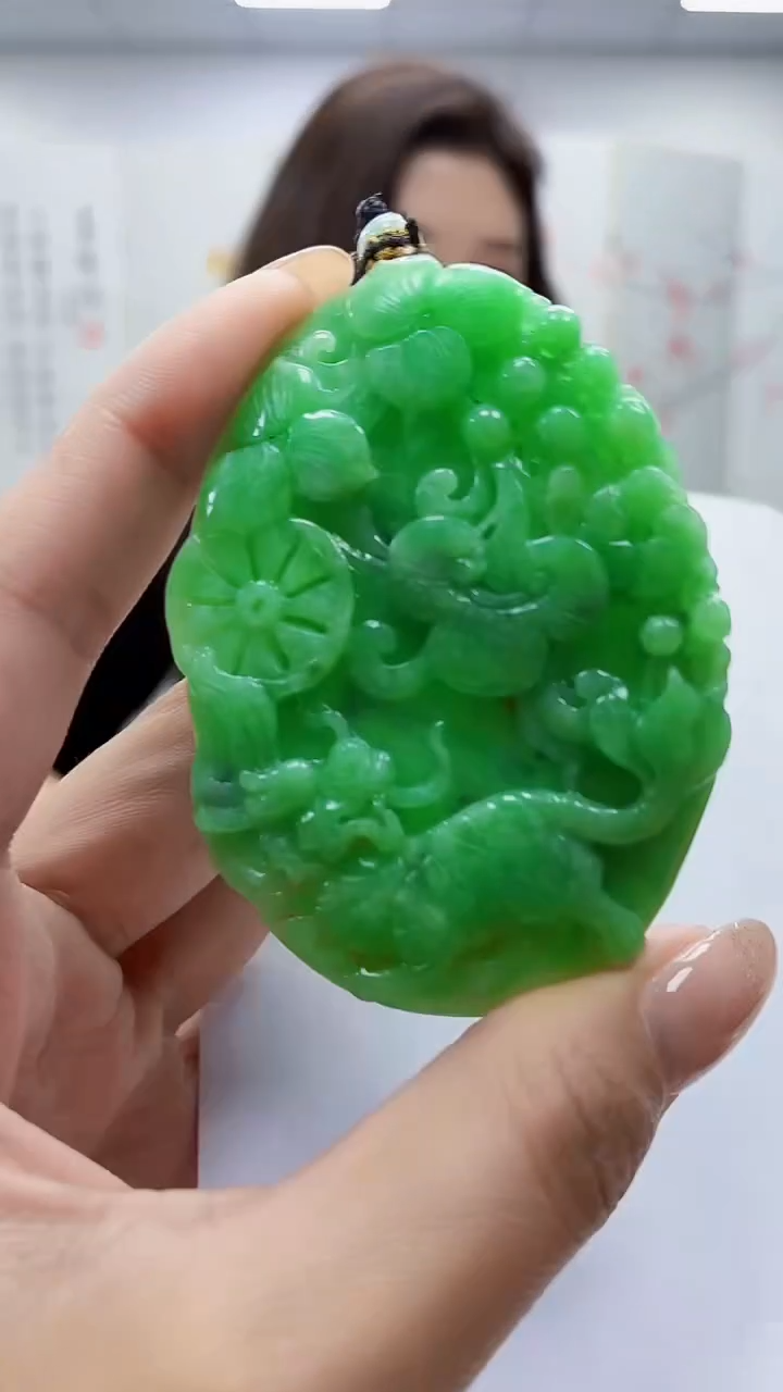 未镶嵌定制翡翠4829MM-毛货挂件133