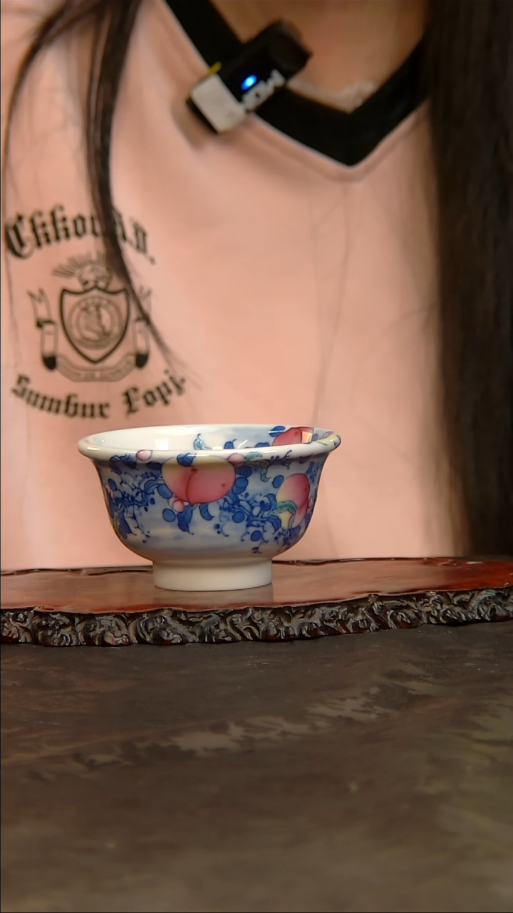 【闪购商品】青花手绘桃子压手